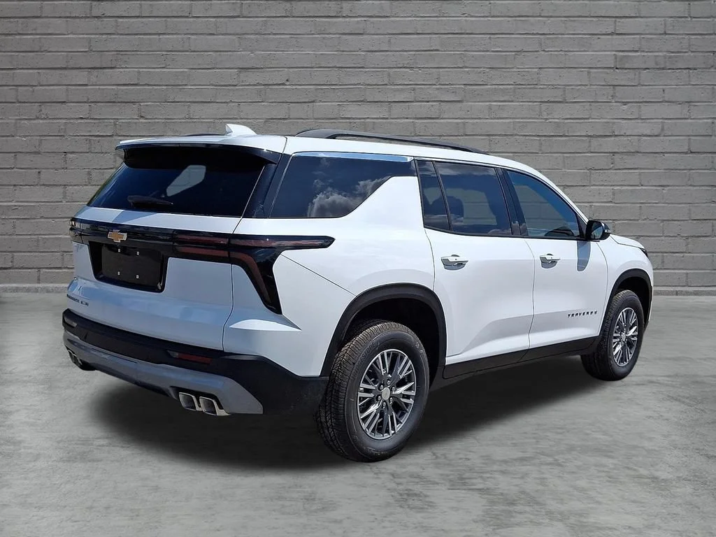 New 2027 Summit White Chevrolet LT image 8
