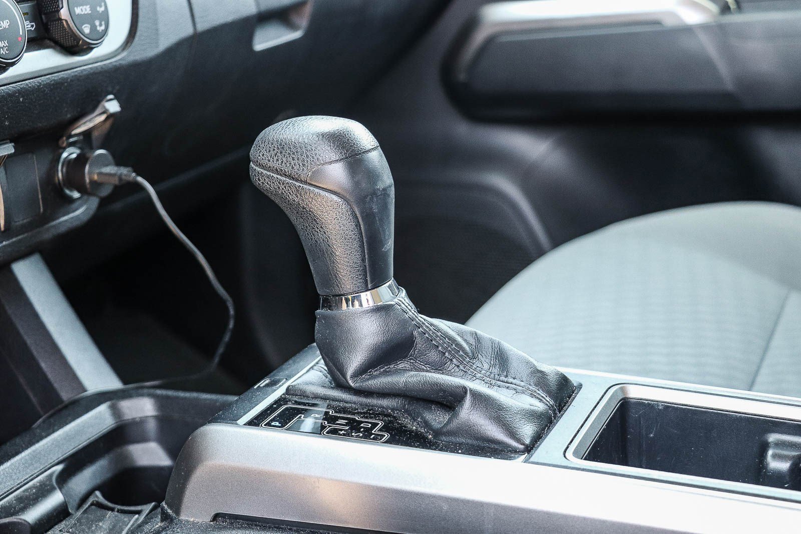 Used 2020 Super White Toyota SR5 image 18