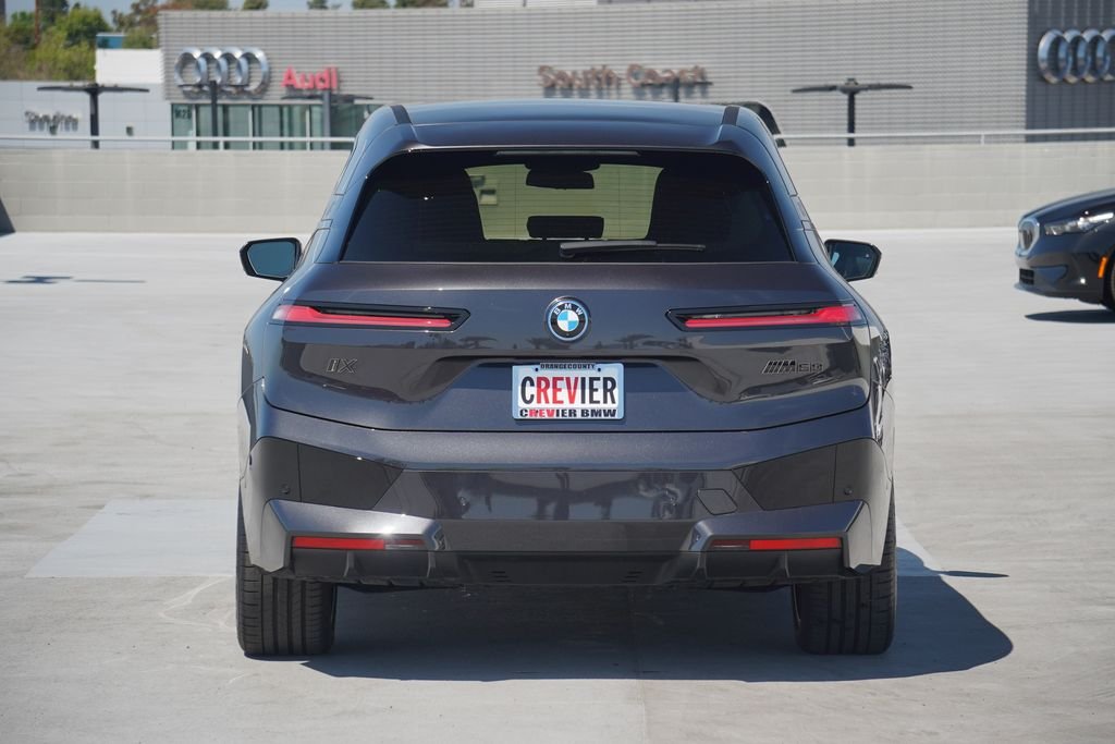 Used 2025 Dark Graphite BMW M60 image 6