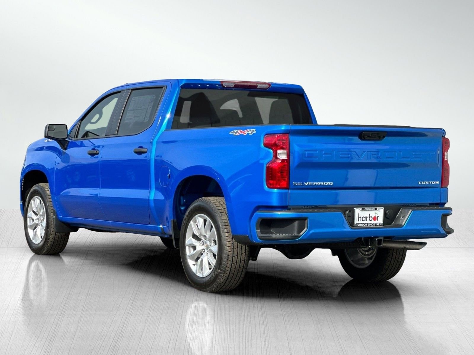 2025 Chevrolet Silverado 1500 Custom - Photo 6