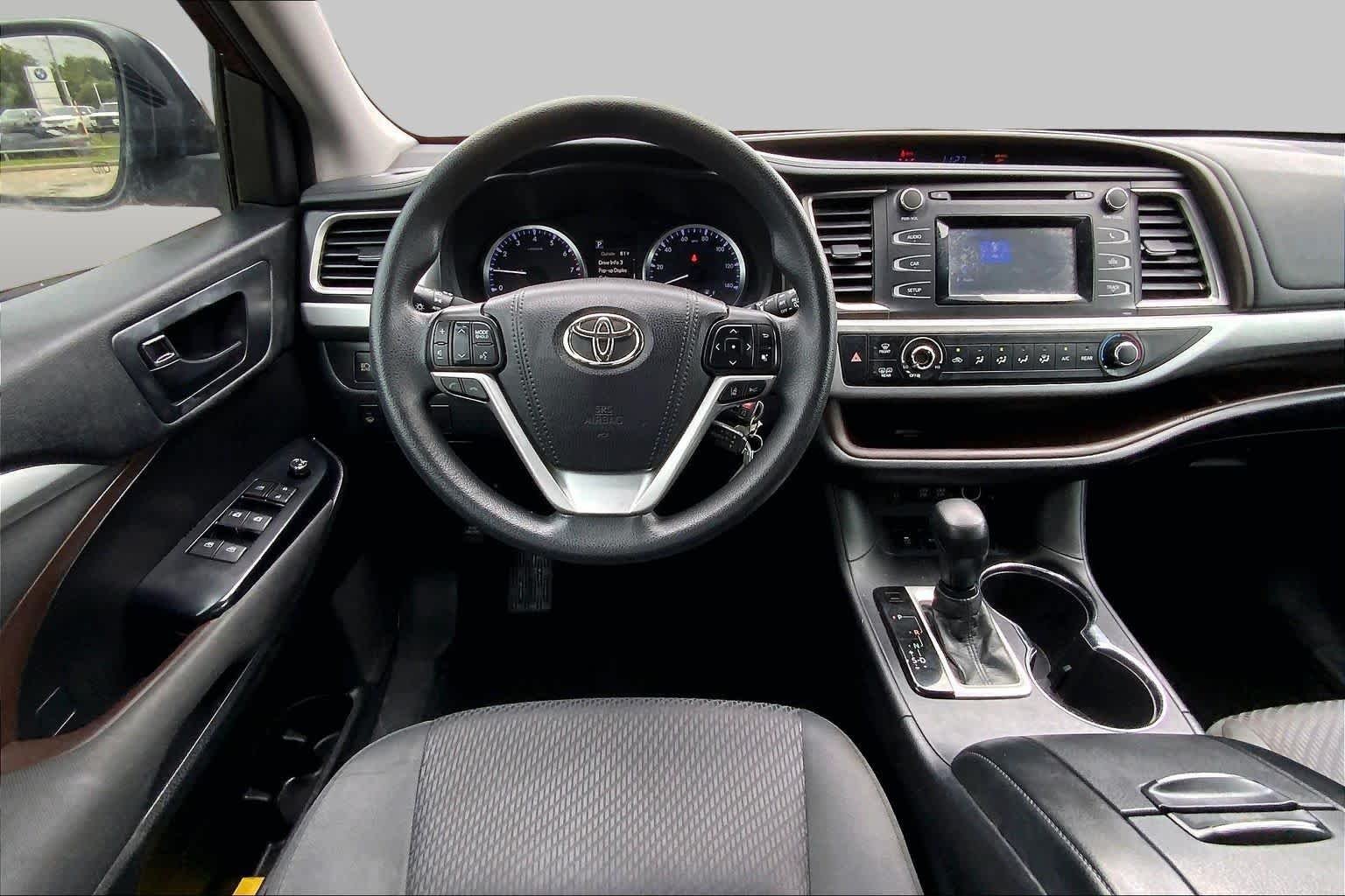 Used 2018 Ooh La La Rouge Mica Toyota LE image 6