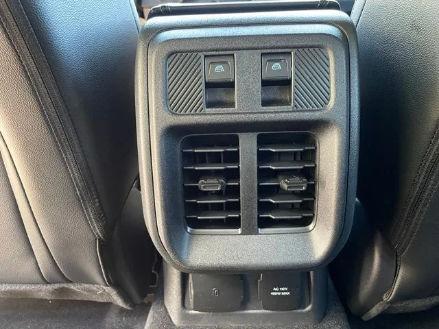 New 2026 AVALANCHE GRAY Ford Outer Banks image 23