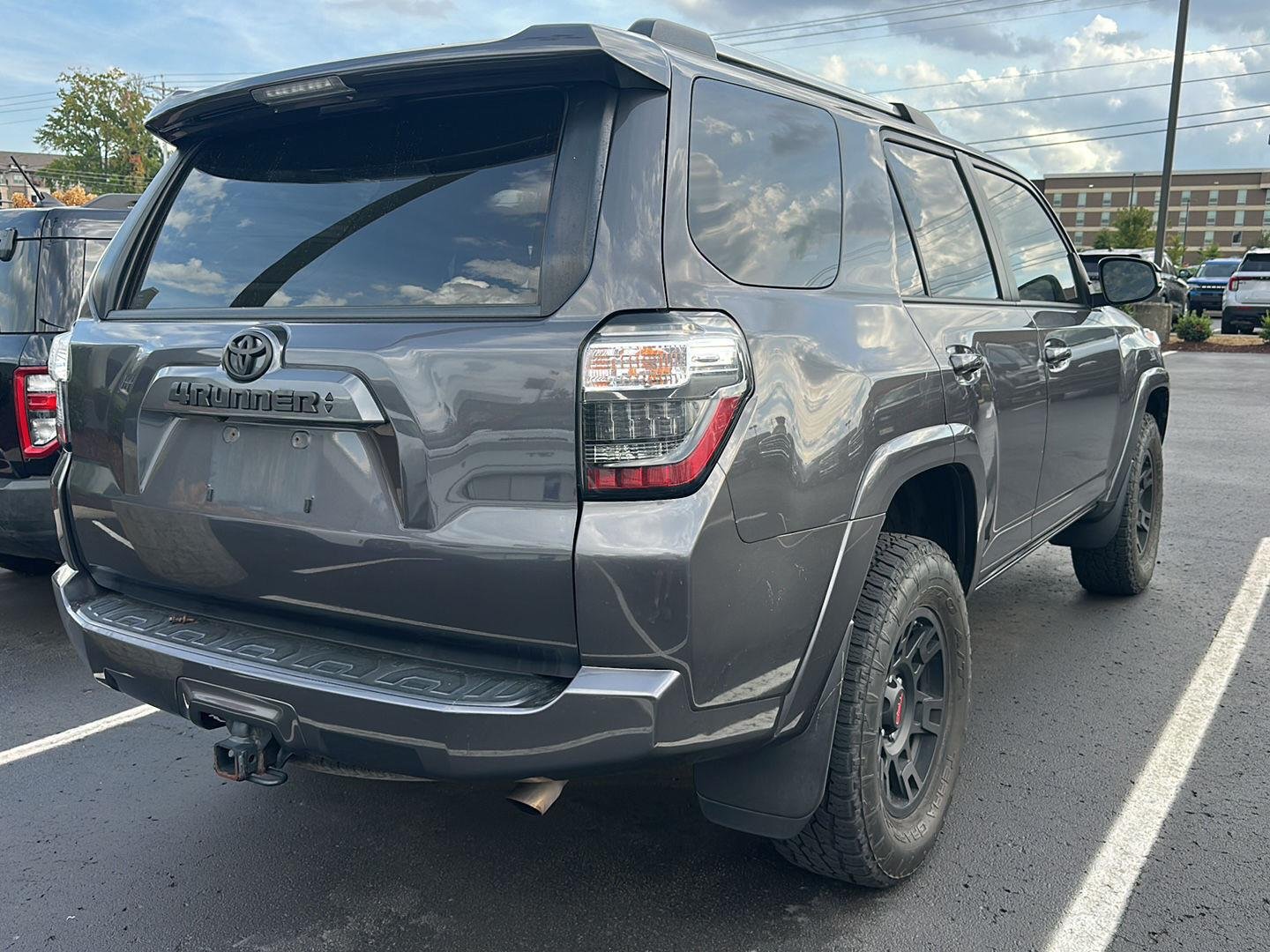 Used 2021 Magnetic Gray Metallic Toyota SR5 image 3