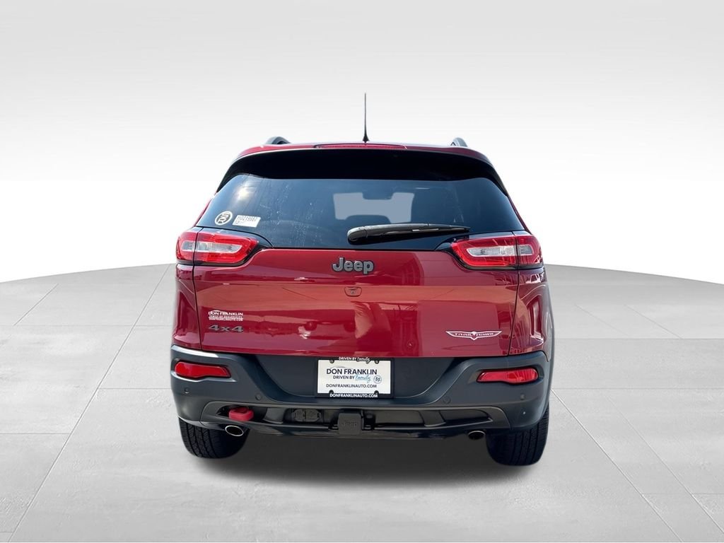 Used 2017 Red Jeep Trailhawk image 7