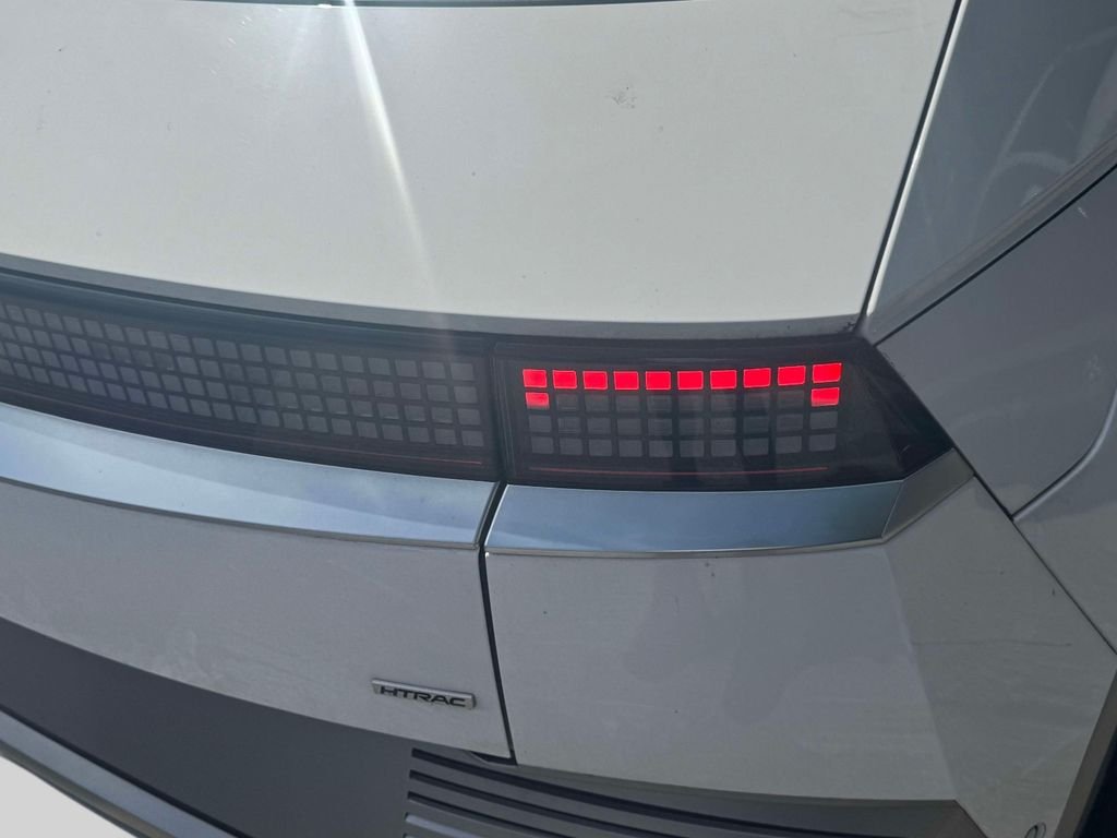 Used 2023 White Hyundai Limited image 10