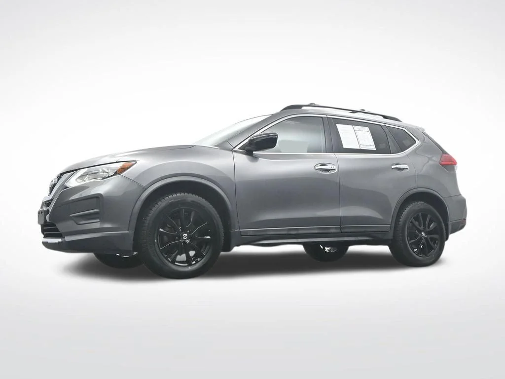 Used 2017 Gun Metallic Nissan SV image 37