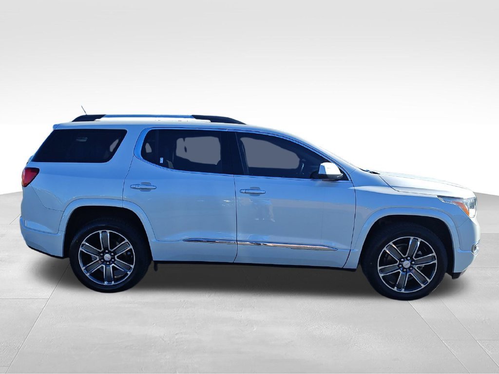 Used 2017 White GMC Denali image 6