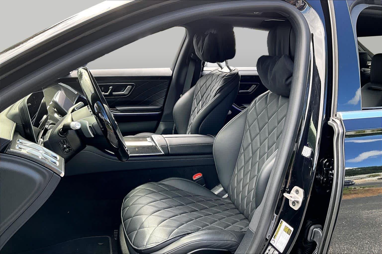 Used 2025 Obsidian Black Metallic Mercedes-Benz S 500 image 8