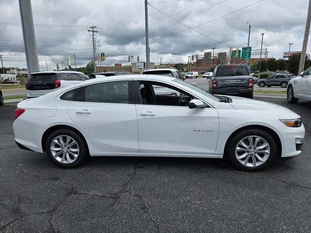 Used 2023 White Chevrolet LT image 9
