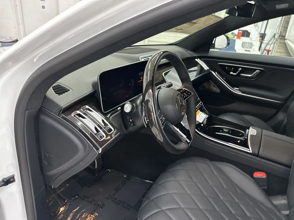 New 2026 White Mercedes-Benz S 580 image 9
