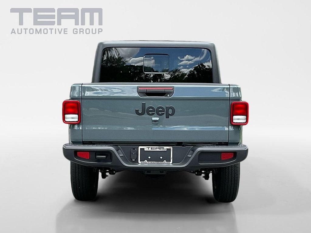 New 2025 Anvil Clear-Coat Exterior Paint Jeep Sport S image 6