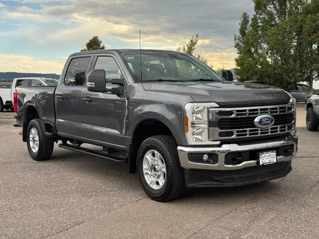 Used 2025 Gray Ford XL image 8