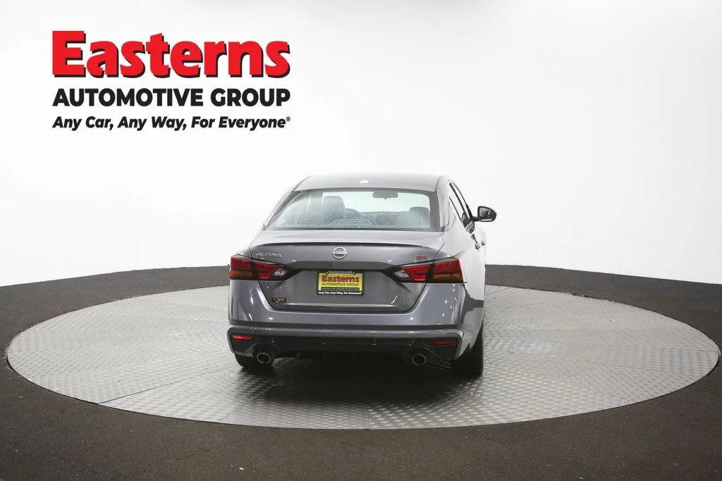 Used 2023 Gray Nissan 2.5 SR image 37