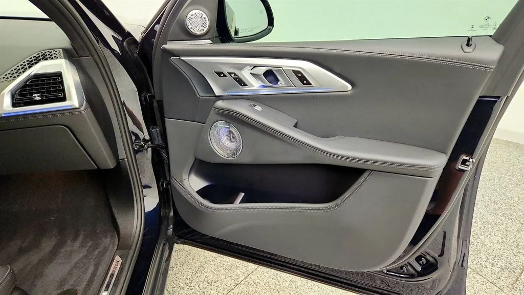 Used 2025 Carbon Black Metallic BMW SAV w/ Bowers & Wilkins Diamond Surround Sound image 28