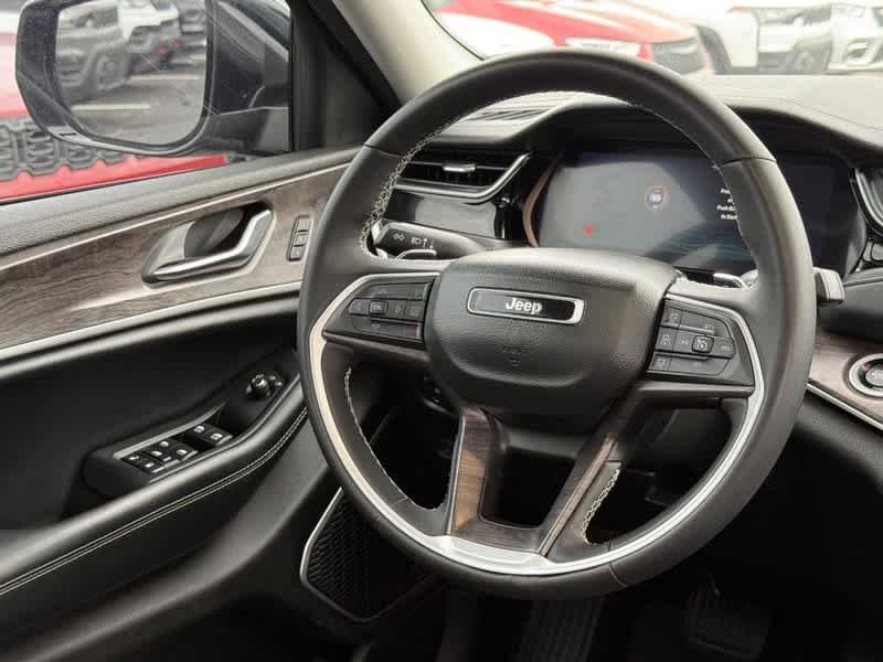 Used 2023 Baltic Gray Metallic Clearcoat Jeep  image 14