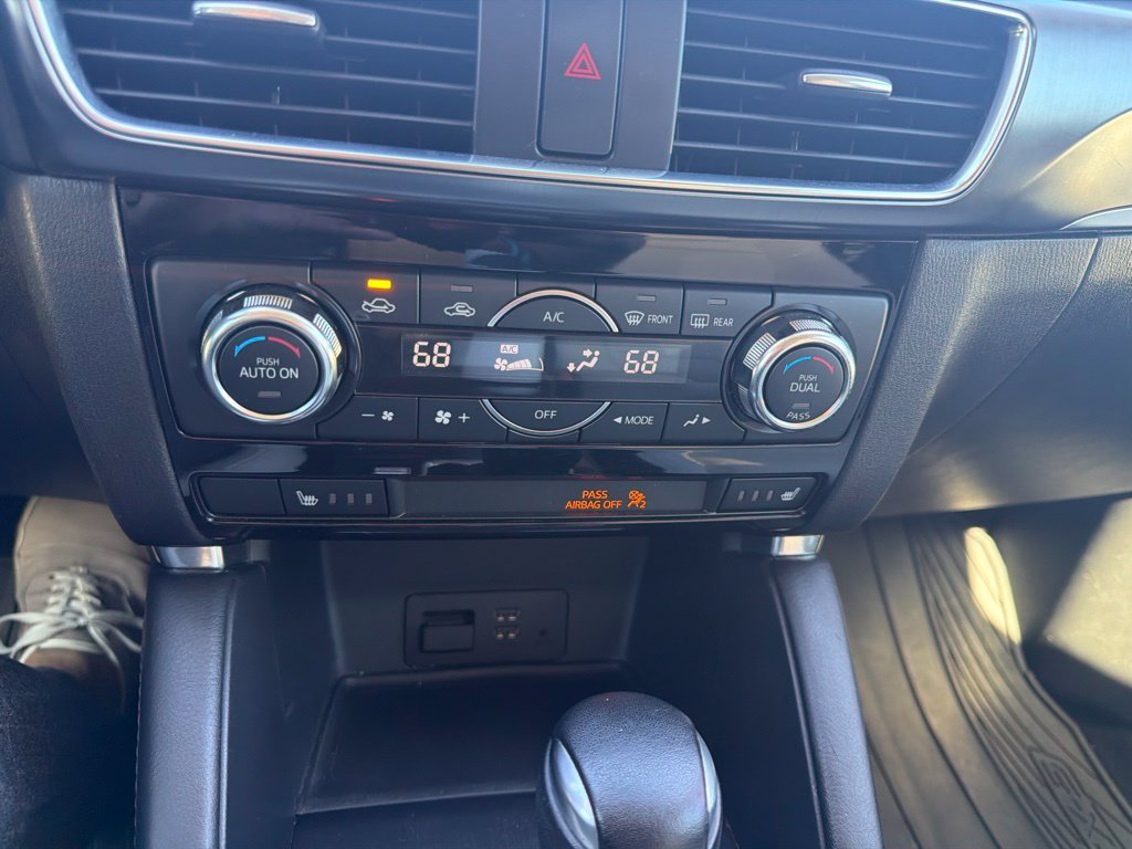 Used 2016 White Mazda Grand Touring image 18