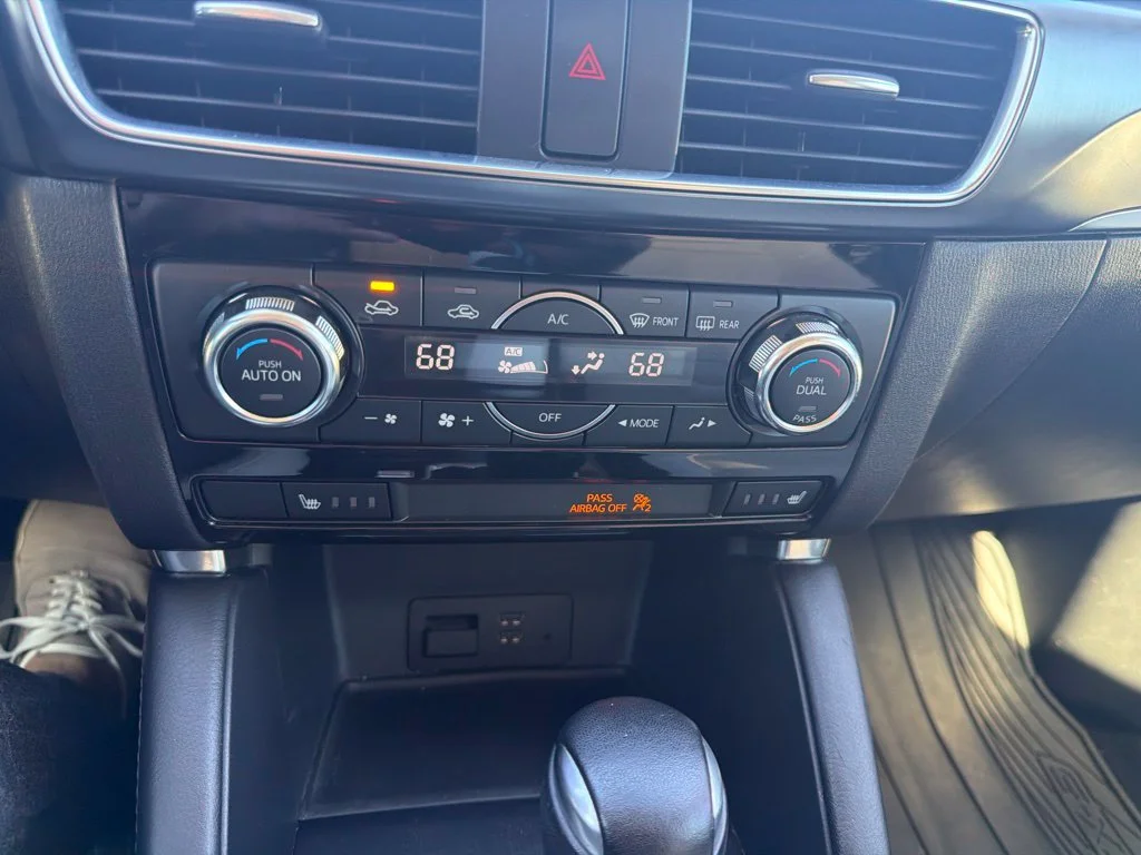 Used 2016 White Mazda Grand Touring image 18