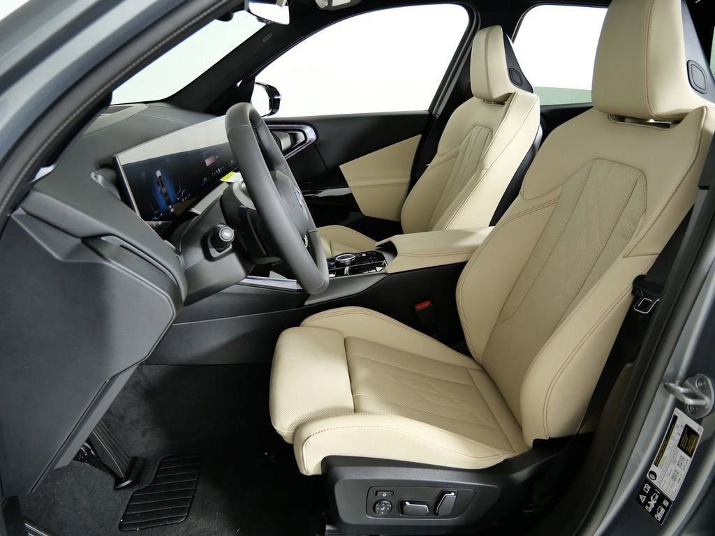Used 2026 Skyscraper Grey Metallic BMW 30 xDrive image 35