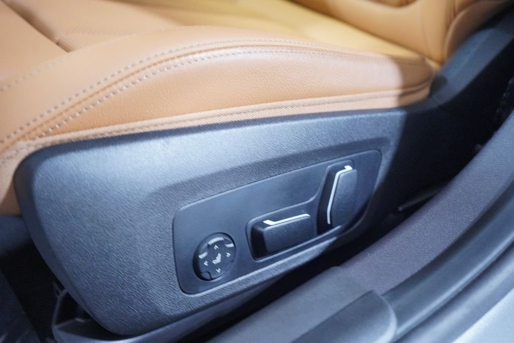 Used 2026 Gray Metallic BMW 330i image 8