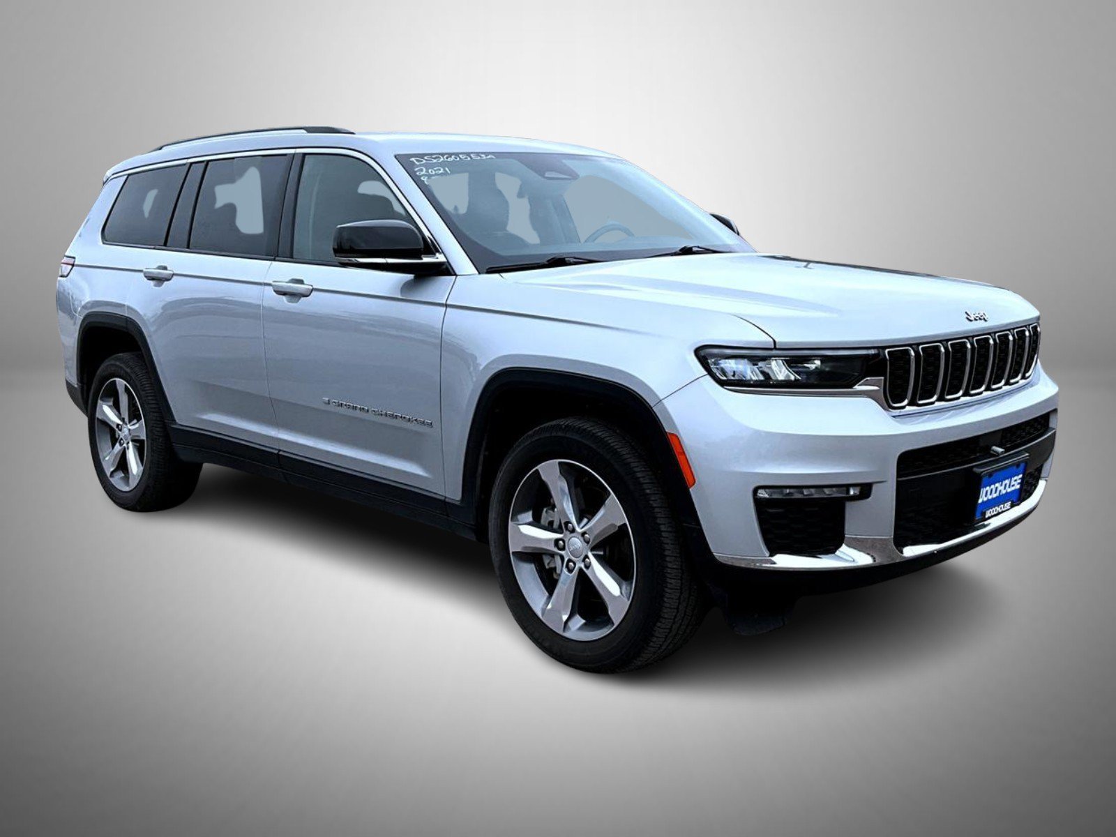 Used 2021 Silver Jeep Limited image 3