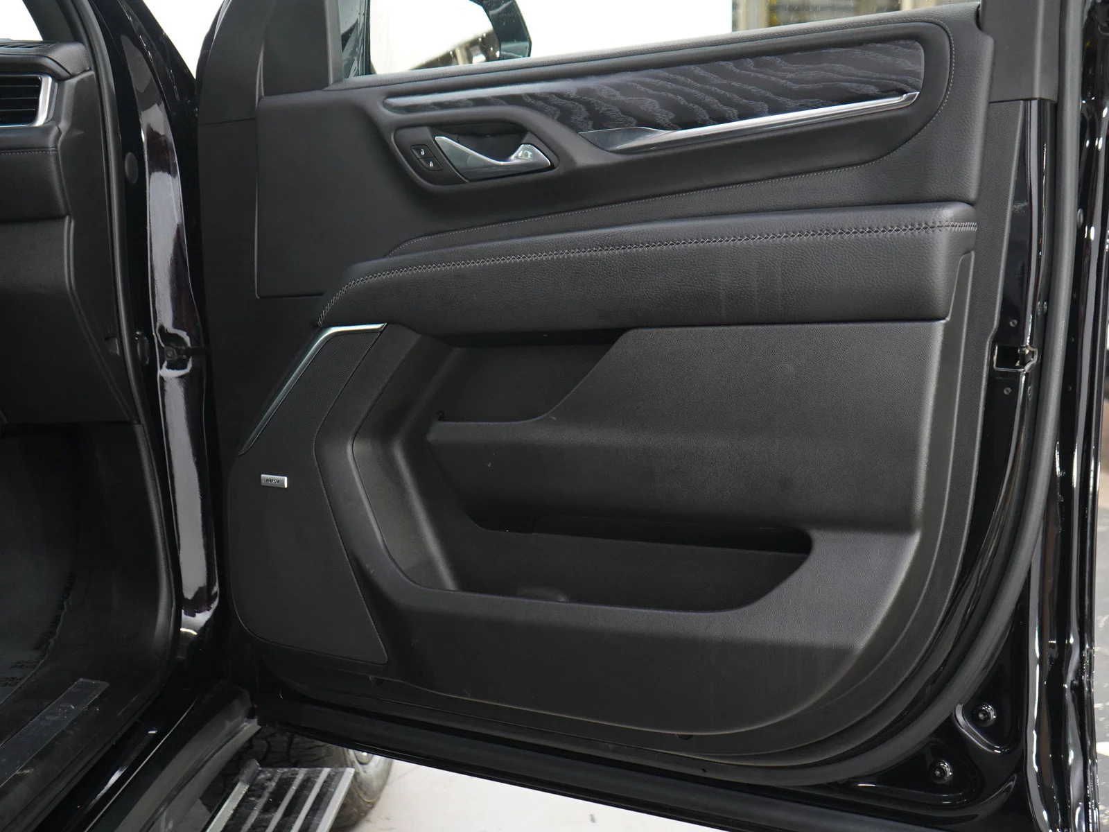 Used 2023 Onyx Black GMC Denali image 9