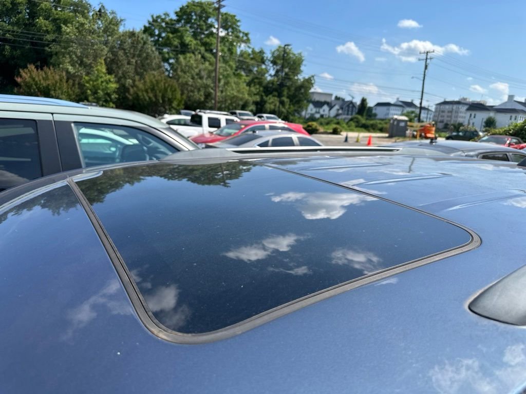 Used 2021 Pacific Blue Clearcoat Jeep Limited image 7