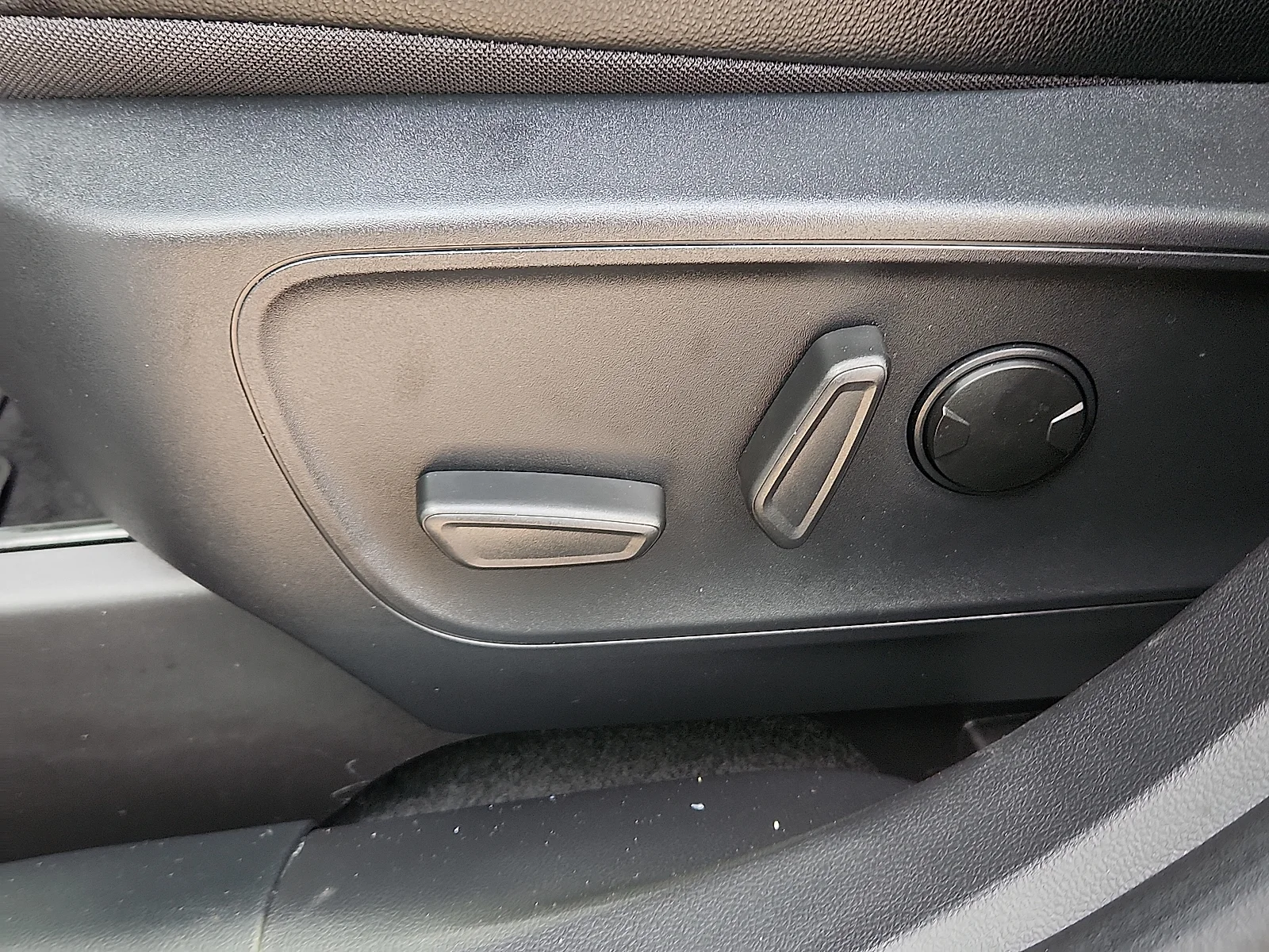 2025 Ford Escape Hybrid Platinum - Photo 14