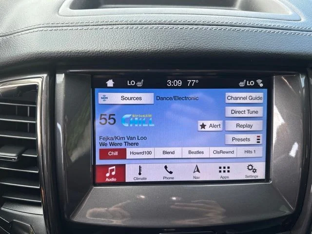 Used 2019 Saber Metallic Ford Lariat image 25