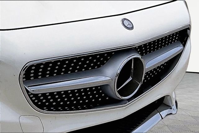 Used 2015 White Mercedes-Benz S 550 image 30
