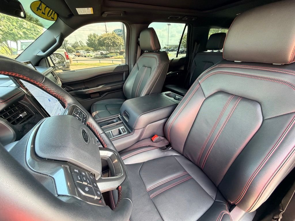 Used 2024 White Ford Limited image 25