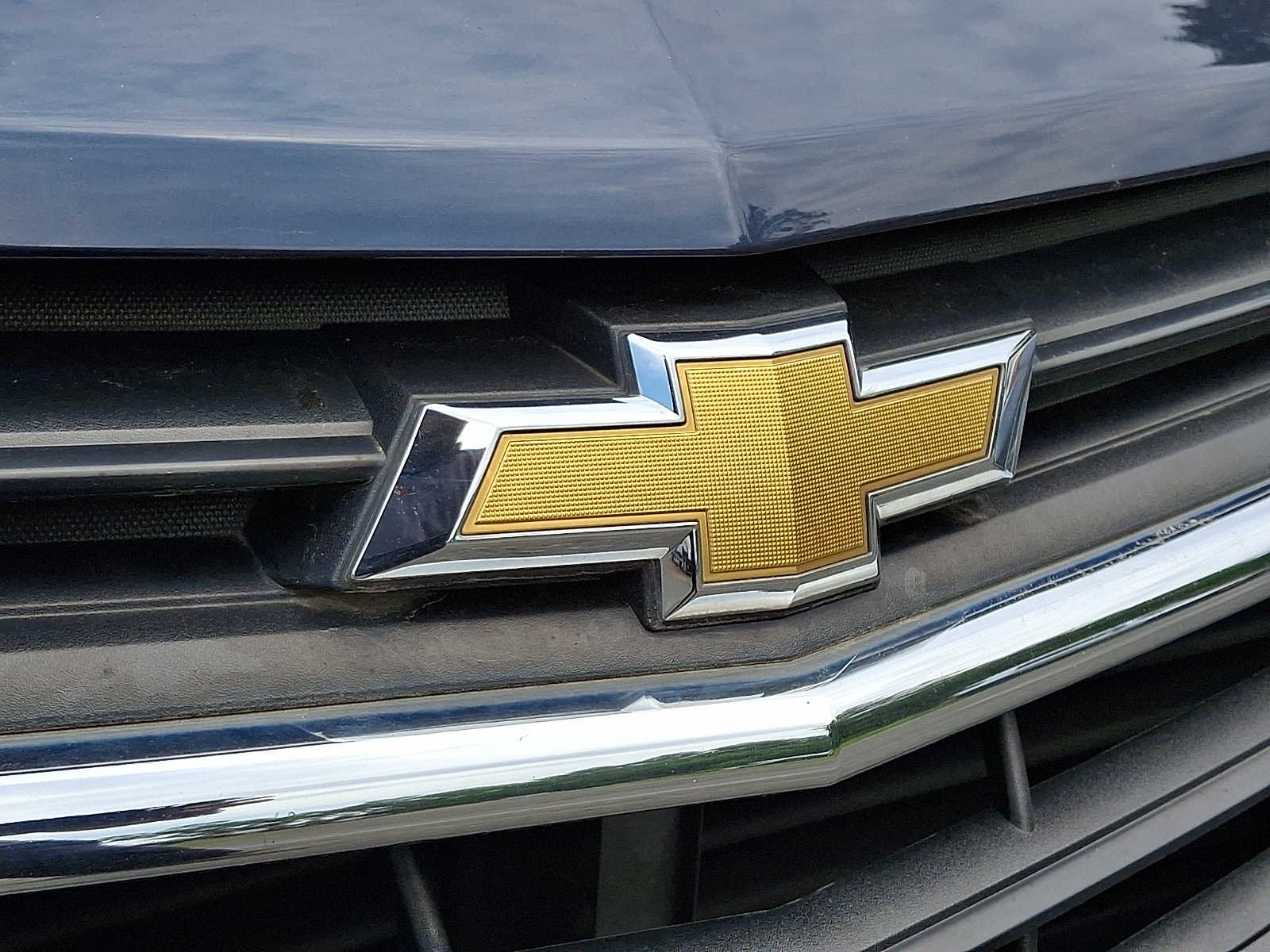 Used 2018 Storm Blue Metallic Chevrolet LT image 5