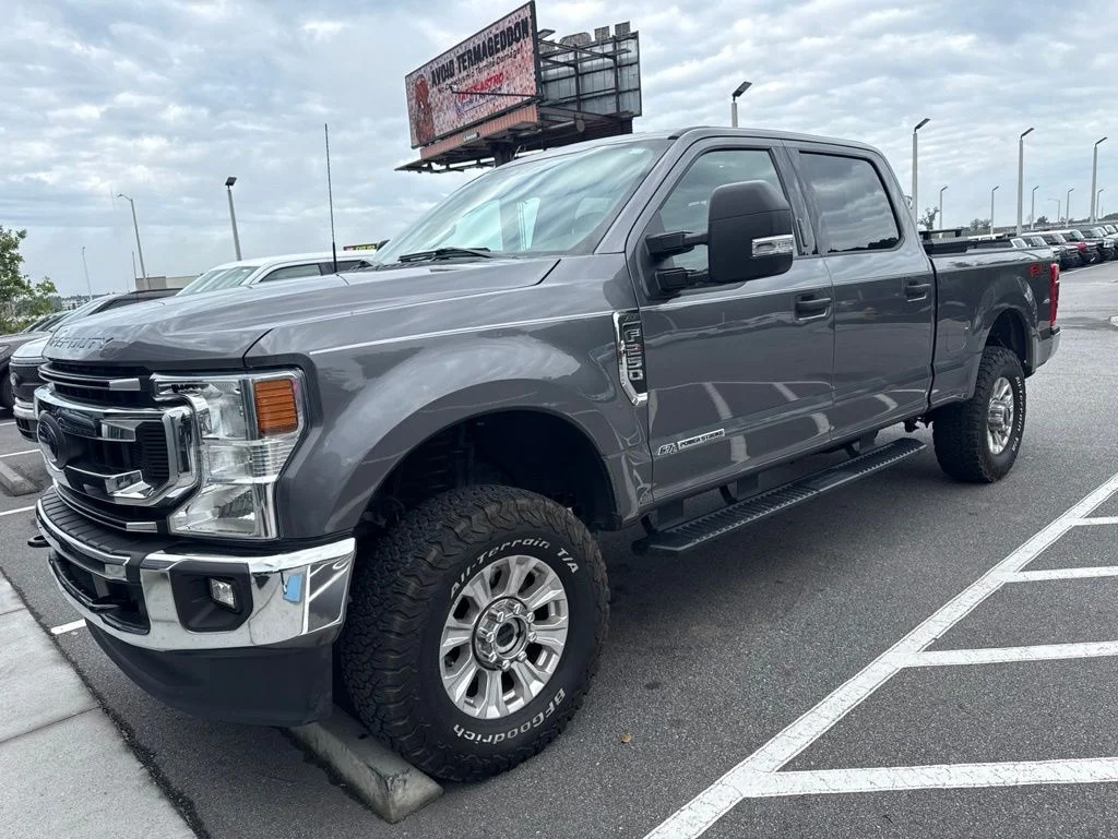 Certified Used 2022 Carbonized Gray Metallic Ford XLT image 3
