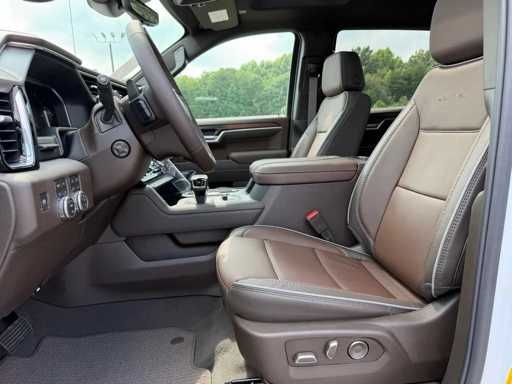 New 2026 Glacier White Tricoat GMC Denali image 17
