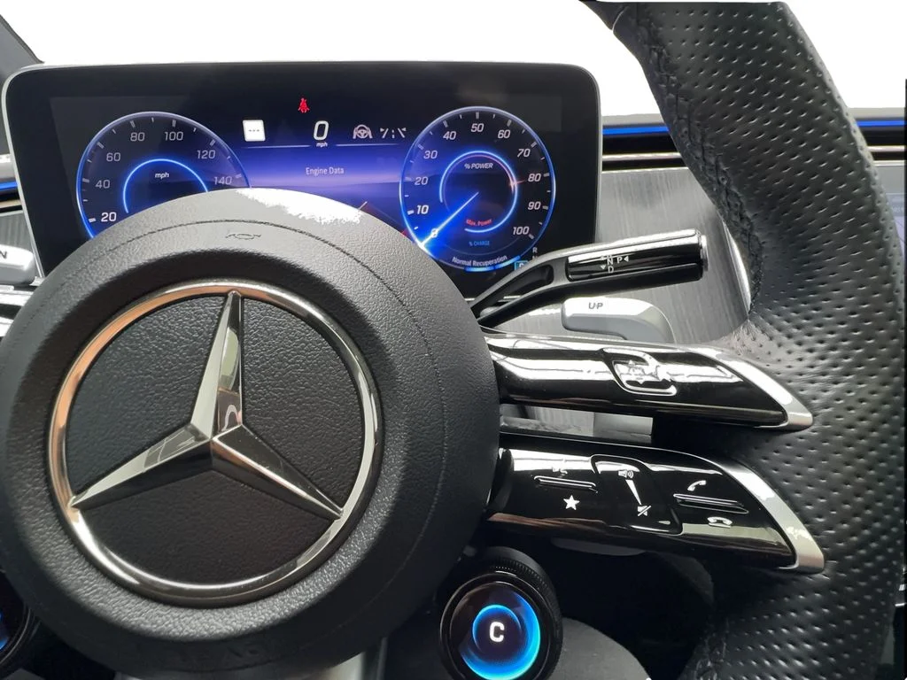 Used 2023 White Mercedes-Benz Base image 39