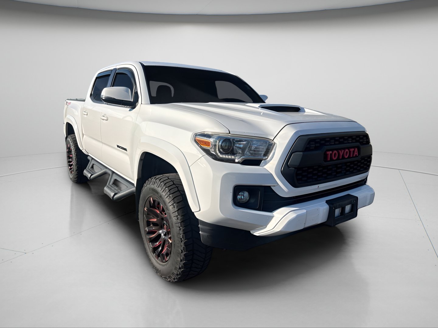 Used 2018 Super White Toyota TRD Sport image 3