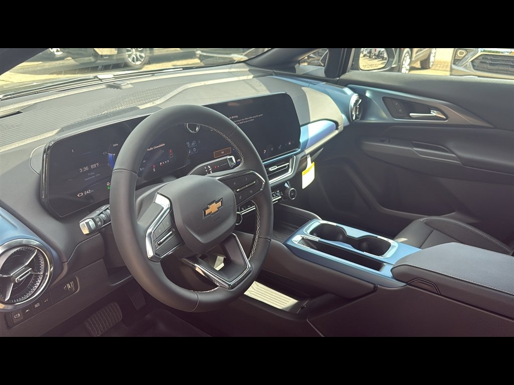 2025 Chevrolet Equinox EV 1LT - Photo 9