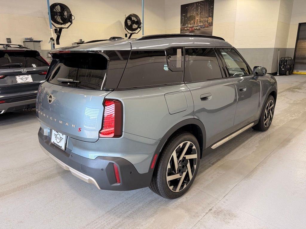 New 2027 Smokey Green Metallic MINI  image 4