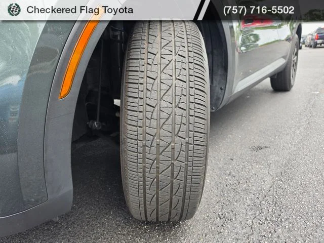 Used 2022 Aruba Green Kia S image 10