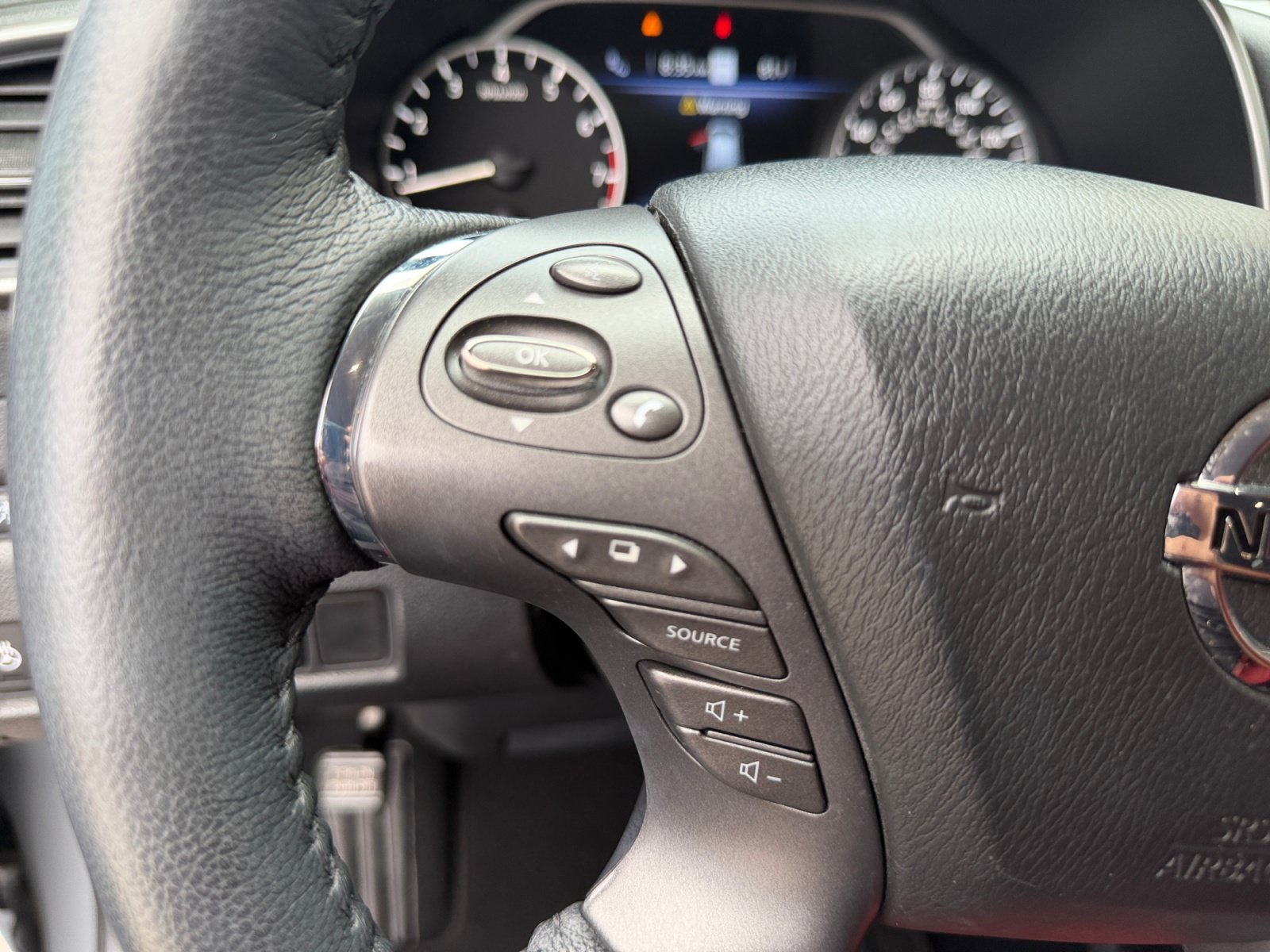 Used 2021 Boulder Gray Nissan SL image 24