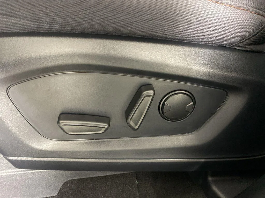 Used 2026 Star White Ford Active image 13