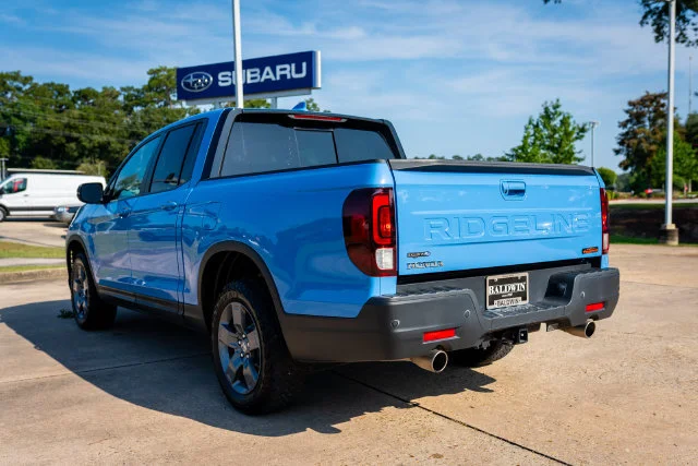 Used 2024 Diffused Sky Pearl Honda TrailSport image 4