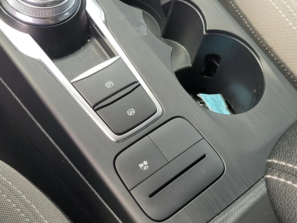 Used 2020 Green Ford SE Sport Hybrid image 30