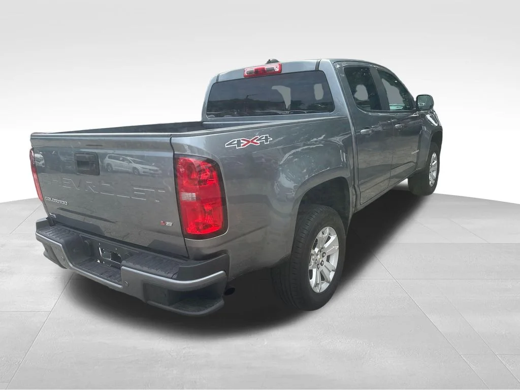 Used 2022 Gray Chevrolet LT image 22