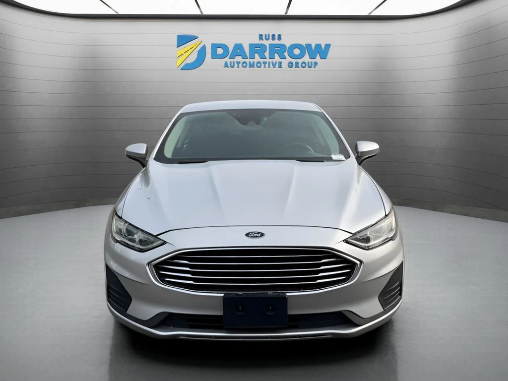 Used 2019 Silver Ford SE image 7