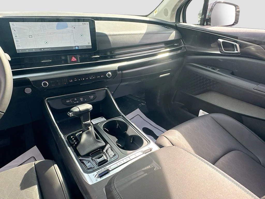 New 2026 Snow White Pearl Kia SX image 24