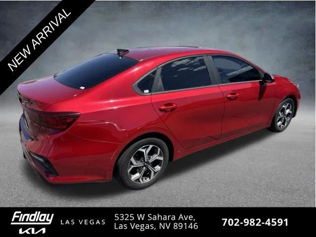 Used 2019 Red Kia LXS image 2