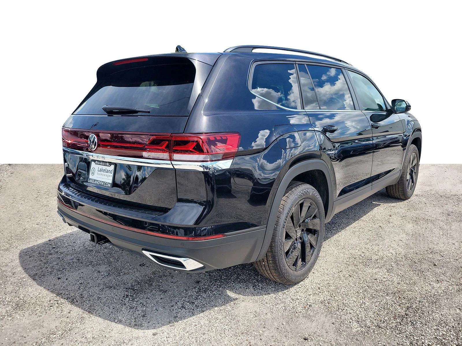 2026 Volkswagen Atlas SE w/Tech - Photo 6
