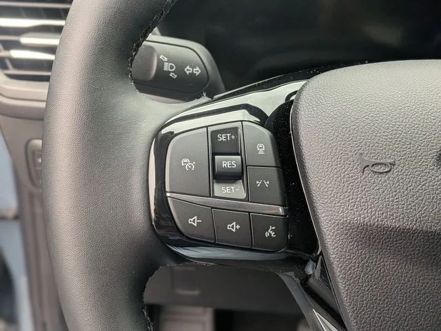 Used 2025 Blue Ford Base image 18