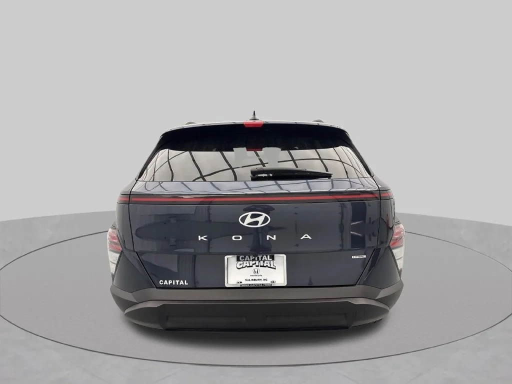 2024 Hyundai Kona SEL SUV Slide 5