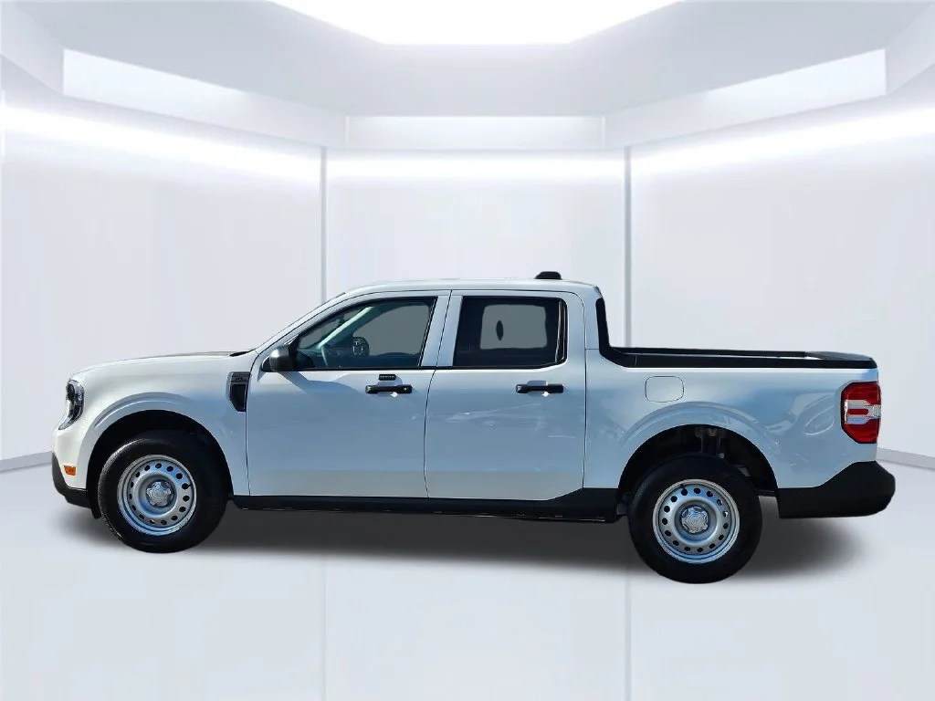 New 2026 Oxford White Ford XL image 17